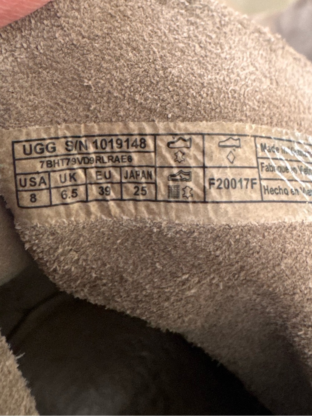 UGG Elora Boots Size 8 - Picture 5 of 13